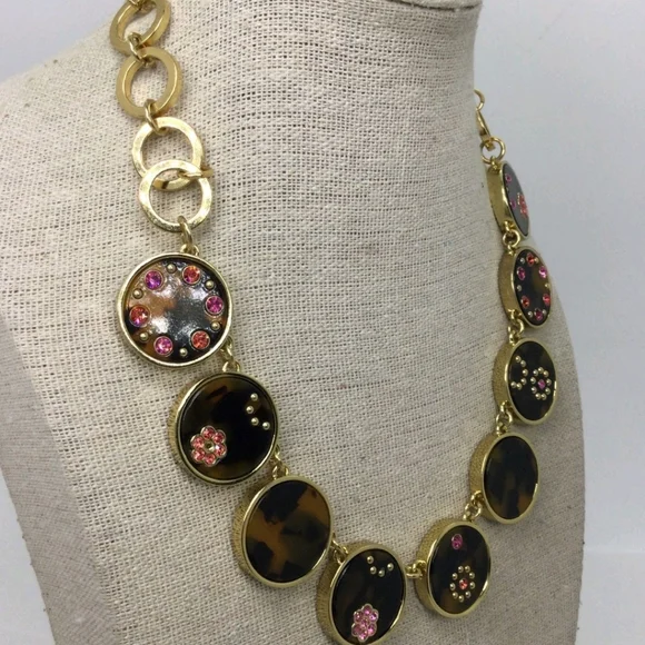 Kate Spade New York Tortoise Shell & Rhinestone Disc Necklace NWOT - Picture 3 of 5
